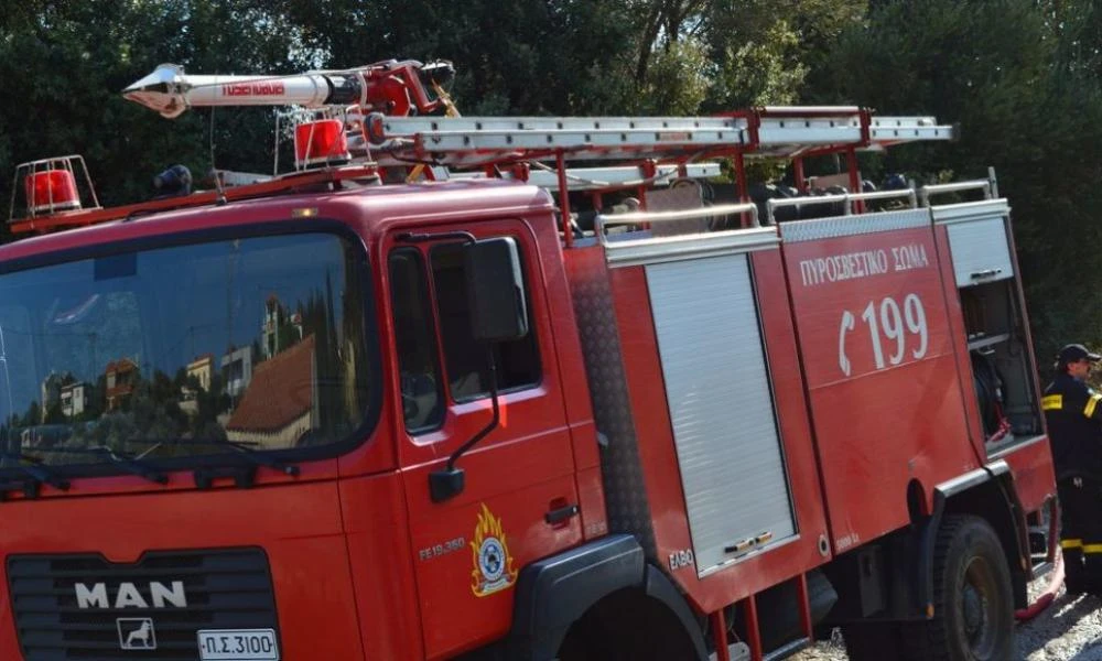 Φωτιά έξω από τα Μάλγαρα στη Θεσσαλονίκη- Έσβησε μετά από επιχείρηση της Πυροσβεστικής
